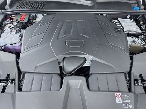 New 2026 Porsche Cayenne Coupe image 32