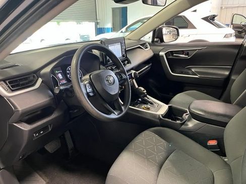 Used 2022 Toyota RAV4 XLE AWD/4WD image 22