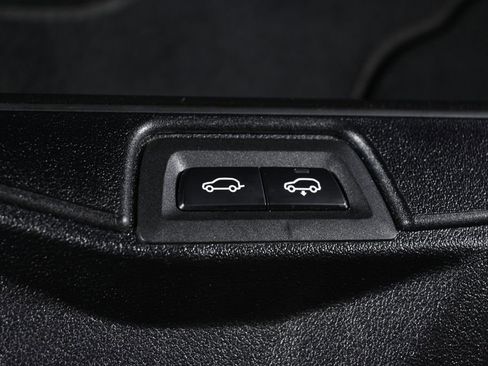 Certified 2023 BMW X7 xDrive40i w/ M Sport Package image 42