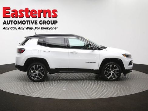 Used 2024 Jeep Compass Limited w/ Elite Group AWD/4WD image 46