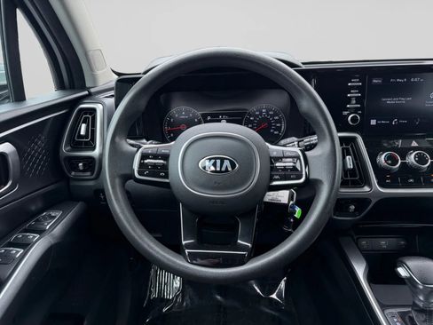 Used 2021 Kia Sorento LX FWD image 22