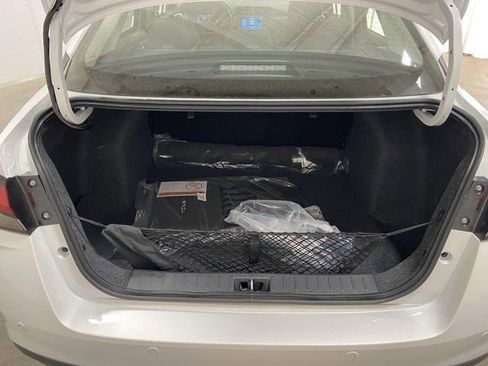 New 2025 Nissan Versa SR w/ Trunk Package image 9