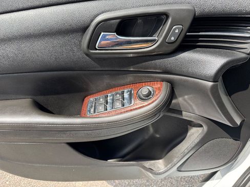 Used 2013 Chevrolet Malibu LT FWD image 15