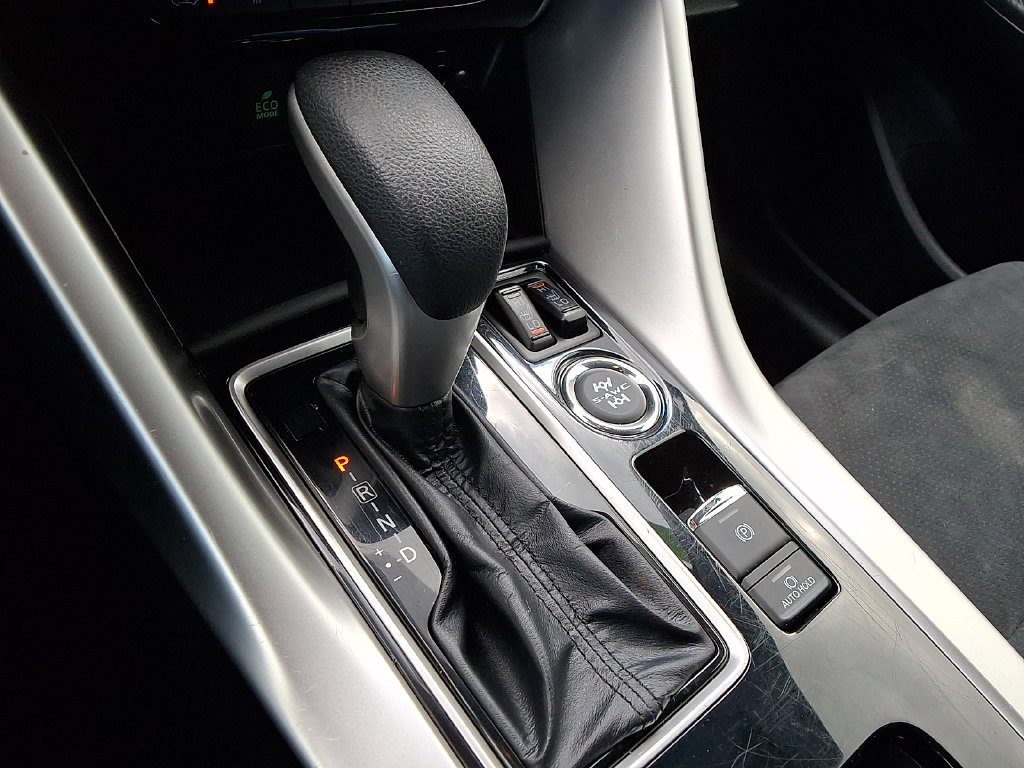 Used 2024 Mitsubishi Eclipse Cross SE AWD/4WD image 15