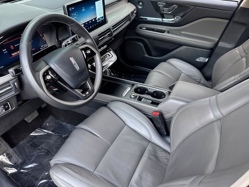 Used 2025 Lincoln Corsair Grand Touring w/ Equipment Group 302A image 10