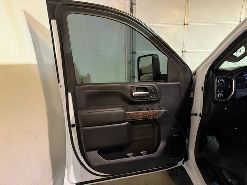 Used 2020 GMC Sierra 2500 Denali AWD/4WD image 8