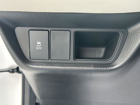 New 2026 Honda HR-V LX image 13