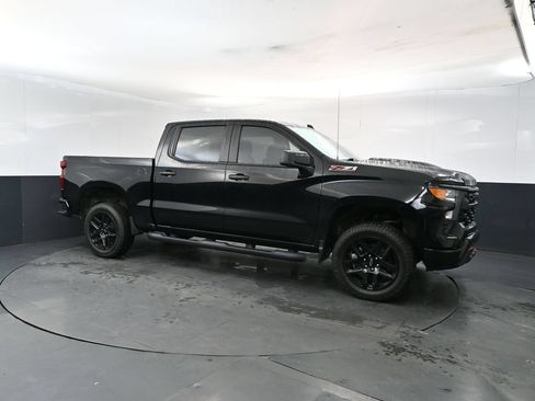 Used 2023 Chevrolet Silverado 1500 Custom Trail Boss AWD/4WD image 7
