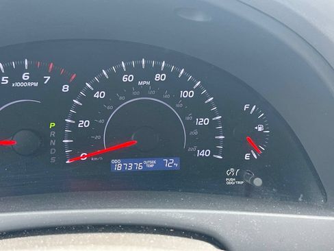 Used 2010 Toyota Camry LE FWD image 27