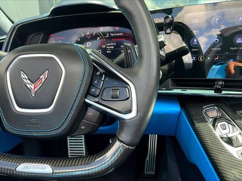 Used 2023 Chevrolet Corvette Z06 w/ Z07 Performance Package RWD image 11