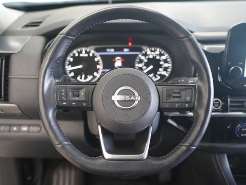 Used 2023 Nissan Pathfinder SL w/ Lighting Package (N92) FWD image 12