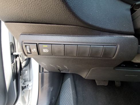 Used 2025 Toyota Corolla LE FWD image 19