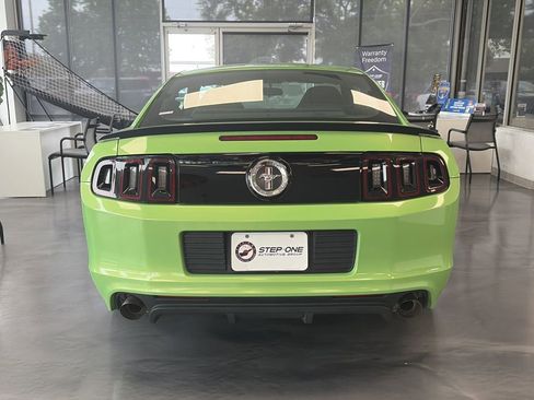 Used 2013 Ford Mustang Boss 302 w/ Boss 302 Accessory Pkg RWD image 6