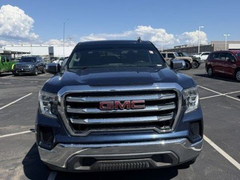 Used 2020 GMC Sierra 1500 SLE w/ SLE Value Package RWD image 3