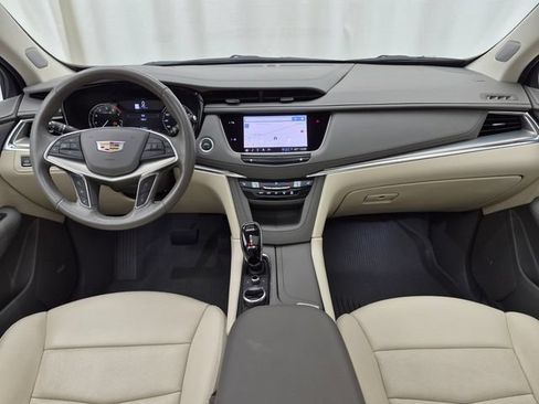 Certified 2023 Cadillac XT5 Premium Luxury w/ LPO, Floor Liner Package AWD/4WD image 24