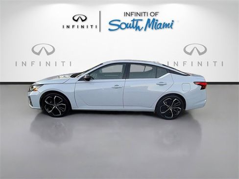 Used 2024 Nissan Altima 2.5 SR image 4