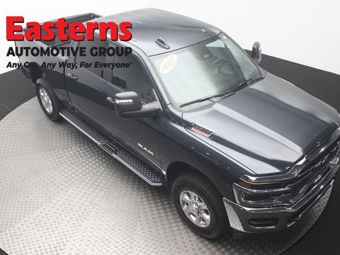 Used 2026 RAM 2500 Big Horn AWD/4WD image 3