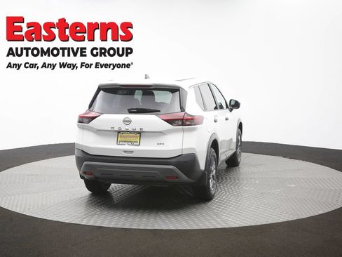 Used 2023 Nissan Rogue S AWD/4WD image 39