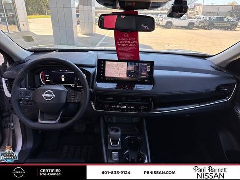 Certified 2025 Nissan Rogue SL w/ SL Premium Package image 25