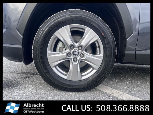 Used 2025 Toyota RAV4 XLE image 30