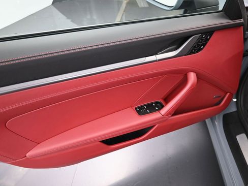 Used 2024 Porsche 911 Carrera image 21