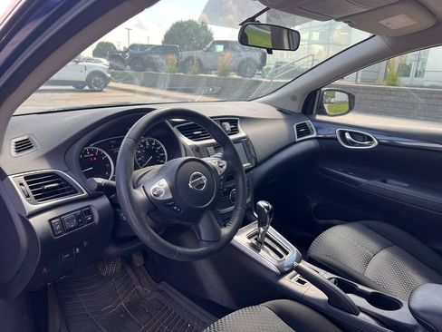 Used 2019 Nissan Sentra SR FWD image 9