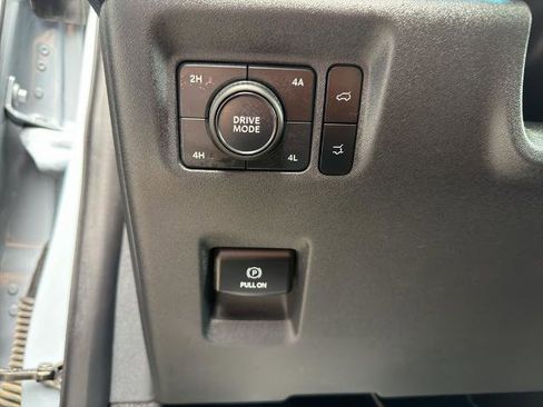 Certified 2025 Ford Expedition Max Platinum w/ Driver's Package image 23