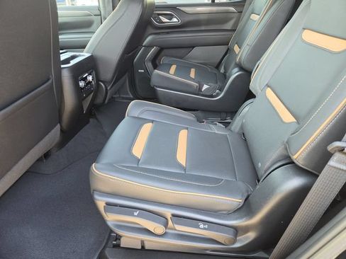 Used 2023 GMC Yukon AT4 w/ AT4 Premium Plus Package AWD/4WD image 15