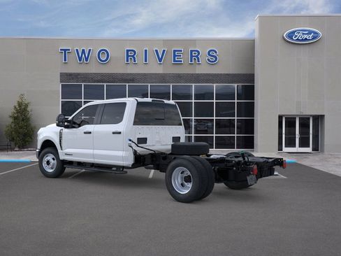 New 2026 Ford F350 4x4 Crew Cab DRW Super Duty image 4