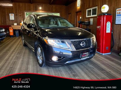 Used 2015 Nissan Pathfinder Platinum w/ Family Entertainment Package