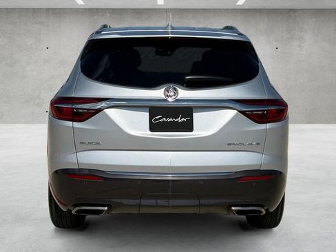 Used 2018 Buick Enclave Essence FWD image 15
