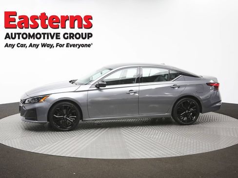 Used 2023 Nissan Altima 2.5 SR FWD image 58