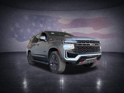 Used 2023 Chevrolet Tahoe Z71 w/ Luxury Package AWD/4WD image 6
