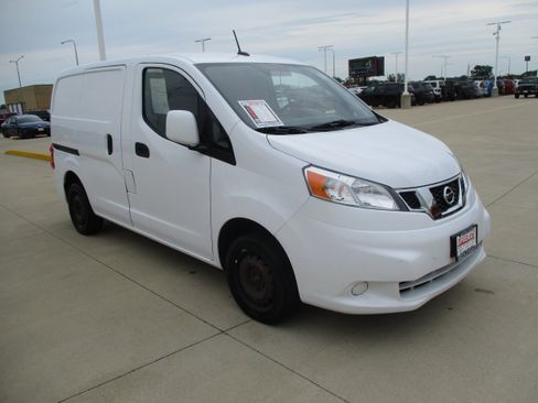 Used 2020 Nissan NV200 SV FWD image 7