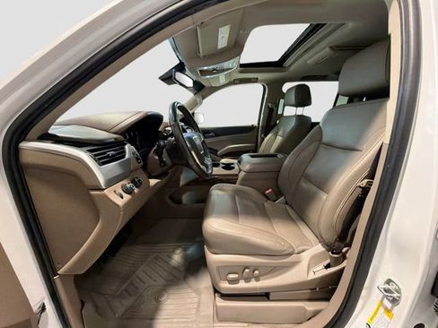 Used 2020 GMC Yukon XL SLT w/ Premium Edition image 19
