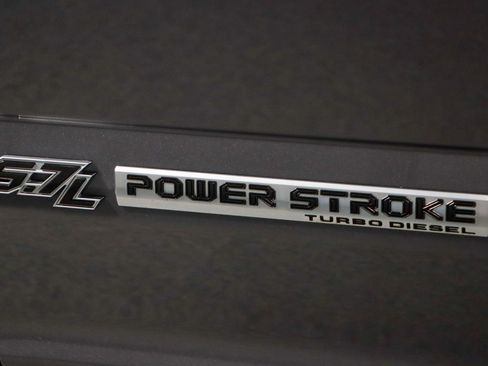 Used 2022 Ford F250 Lariat w/ Black Appearance Package image 31