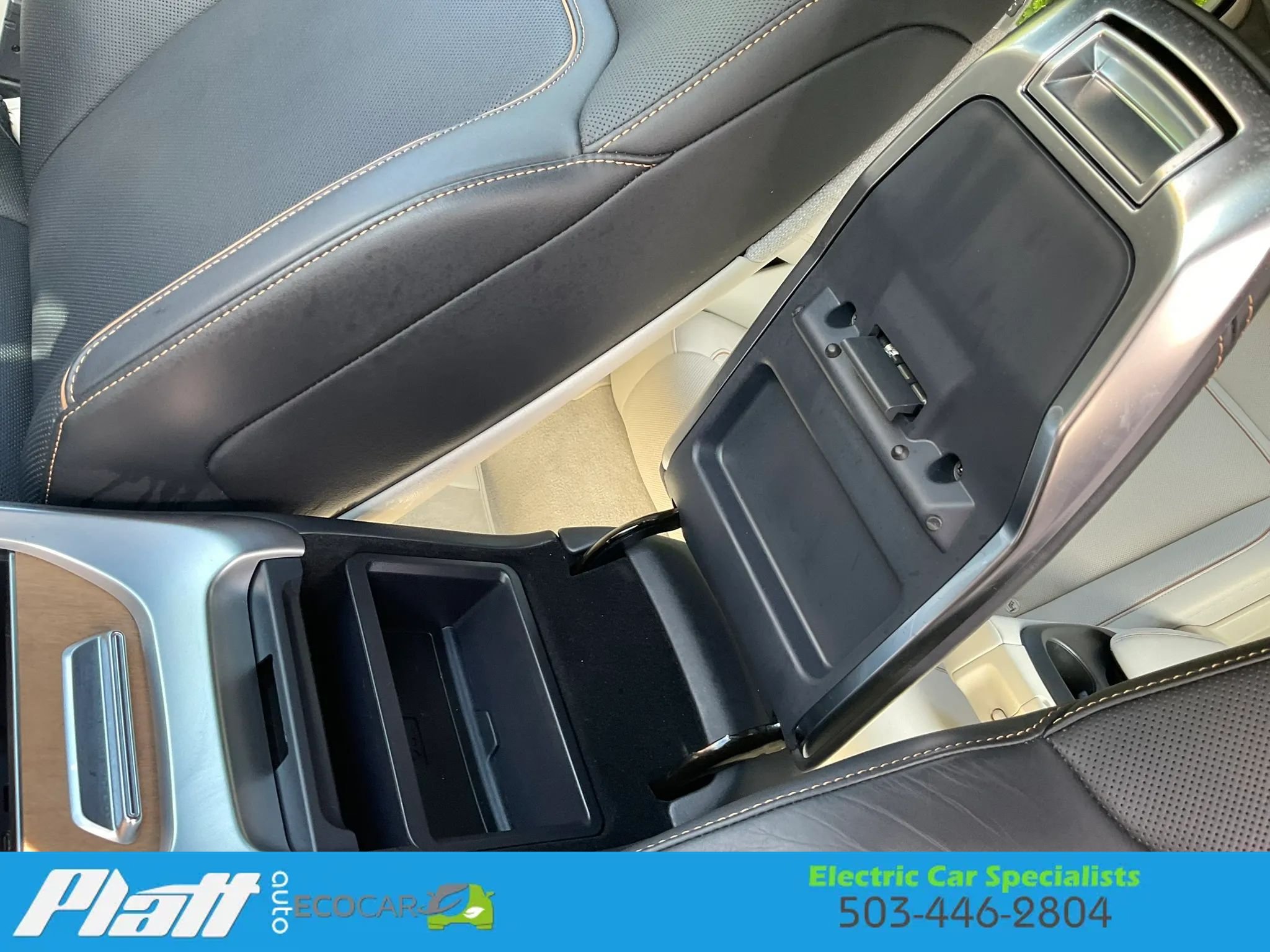 Used 2024 Lucid Air Touring AWD/4WD image 28