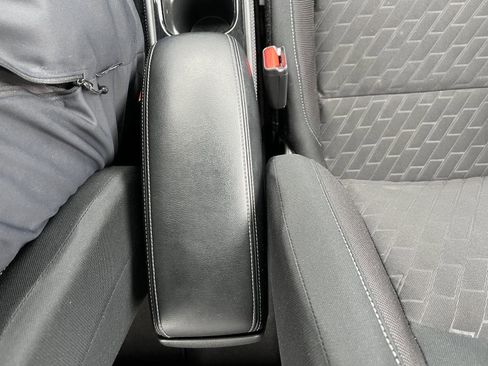 Used 2024 Nissan Kicks SV image 17