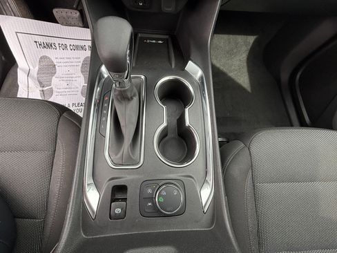 Used 2023 Chevrolet Traverse LT image 16