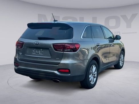 Used 2019 Kia Sorento AWD image 5