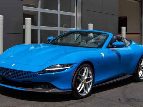 Used 2024 Ferrari Roma Spider RWD image 1