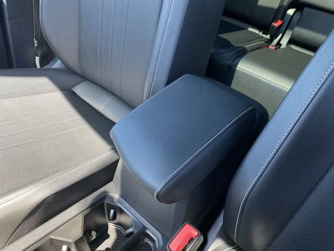 Used 2023 Volkswagen Tiguan SE R-Line image 44