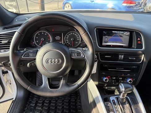 Used 2017 Audi Q5 2.0T Premium Plus w/ Technology Package AWD/4WD image 35