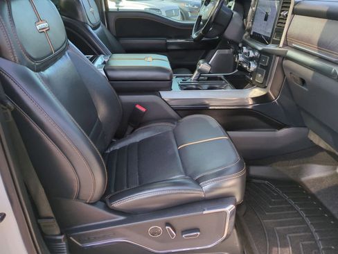 Used 2021 Ford F150 Platinum w/ FX4 Off-Road Package image 23