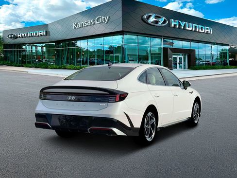 New 2026 Hyundai Sonata SEL AWD/4WD image 7