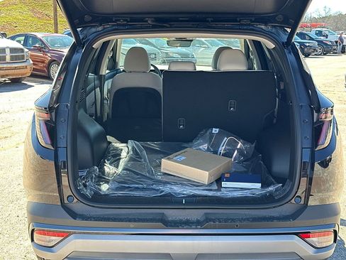 New 2026 Hyundai Tucson Limited image 17