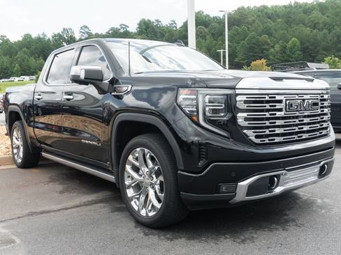 Used 2022 GMC Sierra 1500 Denali w/ Denali Reserve Package AWD/4WD image 3