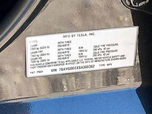 Used 2025 Tesla Model Y Long Range AWD/4WD image 29