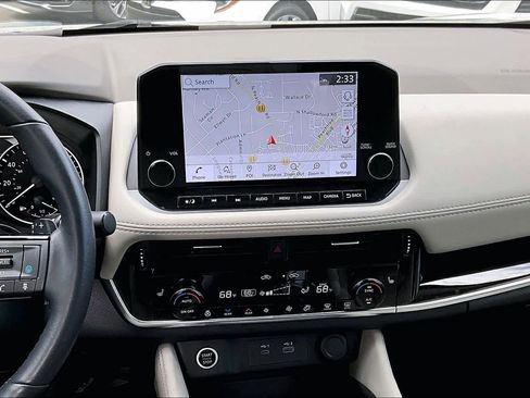 Used 2023 Nissan Rogue SL w/ SL Premium Package image 6