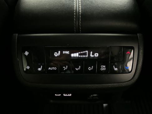 Used 2022 Nissan Pathfinder Platinum w/ Cargo Package AWD/4WD image 31